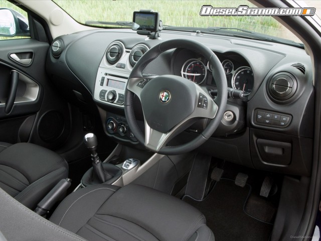 Alfa Romeo MiTo 2012 Picture #6 Alfa Romeo MiTo 2012 Picture #6